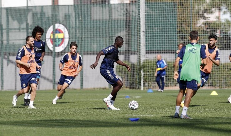 Fenerbahçe Göztepe hazırlıklarını sürdürdü