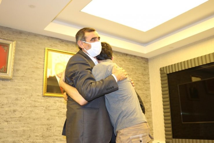 HDP önündeki ailelerin çığlığı eli kanlı PKK’yı bitirme noktasına getirdi