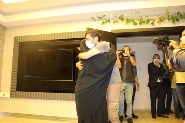 HDP önündeki ailelerin çığlığı eli kanlı PKK’yı bitirme noktasına getirdi
