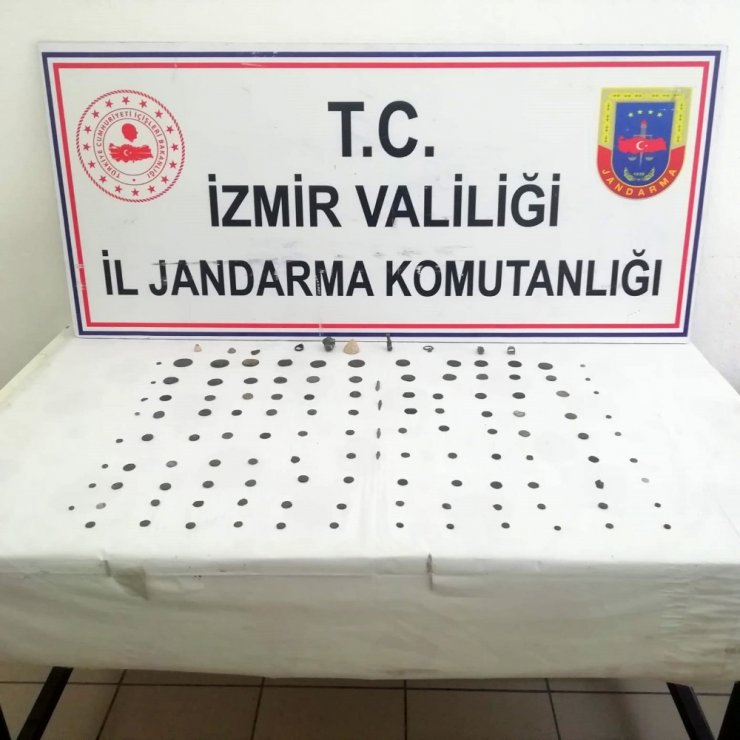 İzmir’de ’tarihi eser’ operasyonu: 2 gözaltı