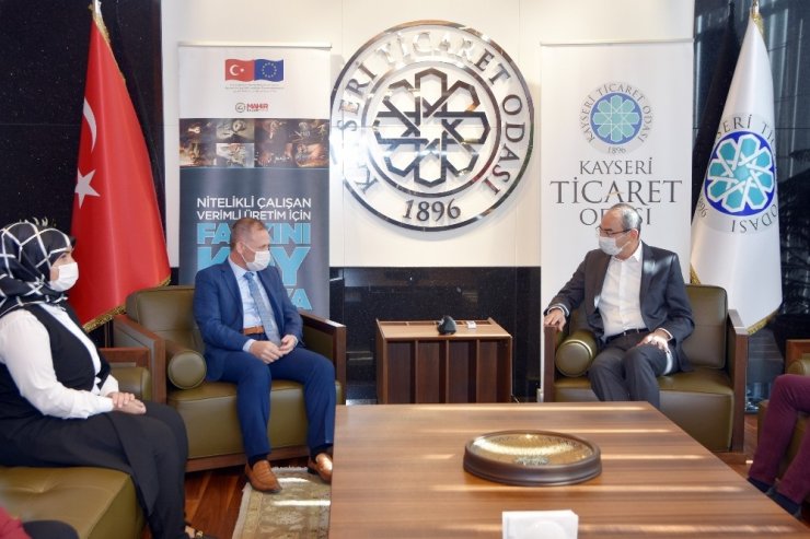 KTO’da Ulaşım A.Ş. çalışanlarına mesleki yeterlilik belgeleri Başkan Gülsoy tarafından verildi