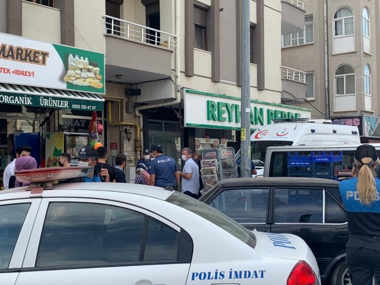 82 yaşındaki adam önce tartıştığı eşini sonra kendini vurdu