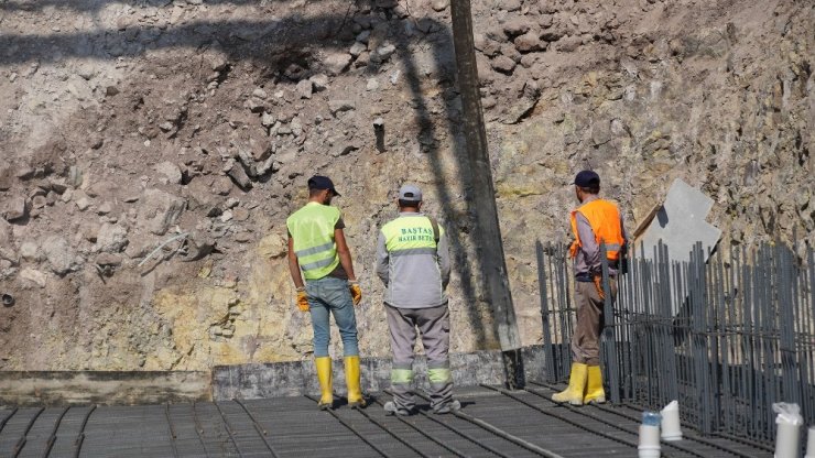 Keçiören’de yeni mahalle konağının temelleri atıldı