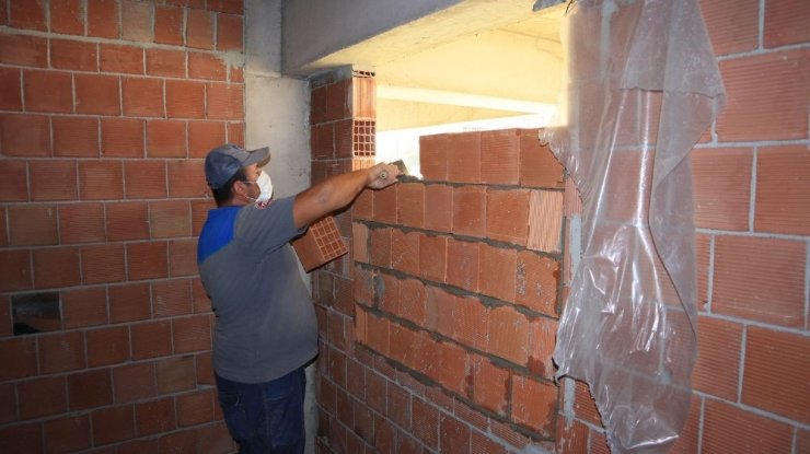 Odunpazarı’ndaki metruk yapılarda rehabilite ve yıkım çalışmaları