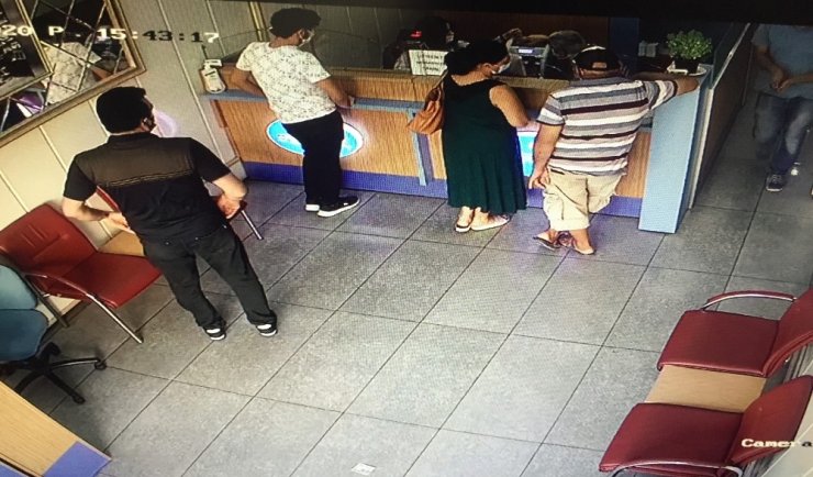 400 doların sahibi aranıyor