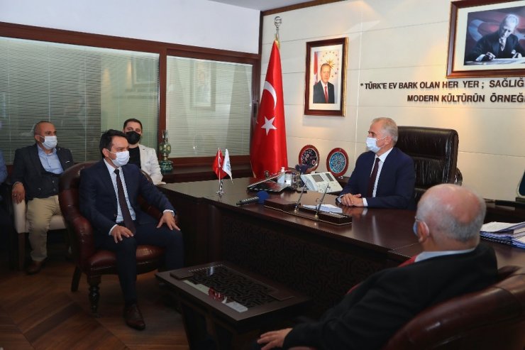 Başkan Zolan; "Esas olan millete hizmet etmektir"