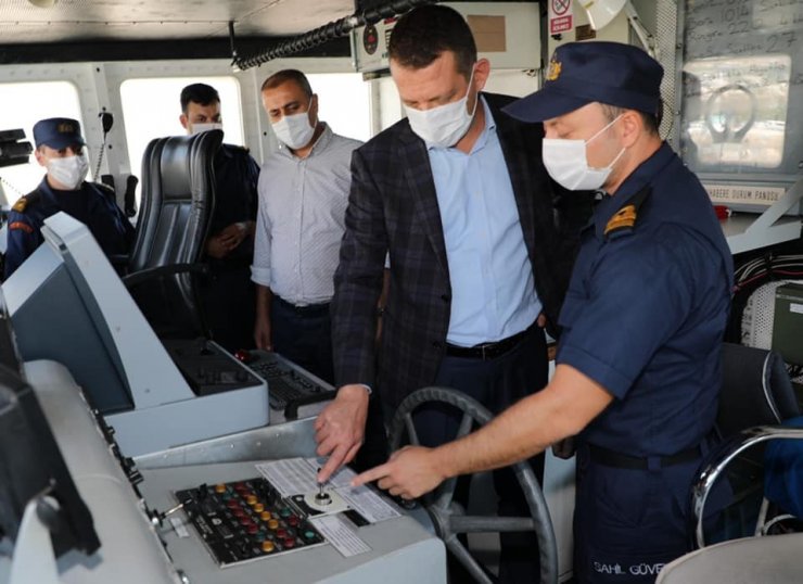 Kaymakam Ürkmezer sahil güvenlik personeliyle bira araya geldi