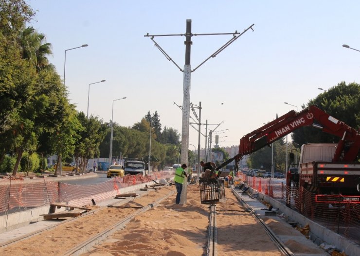 3. Etap Raylı Sistemde raylar Falez Kavşağı’na ulaştı