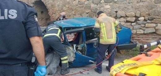 Bursa’da kazada can pazarı: 2 yaralı