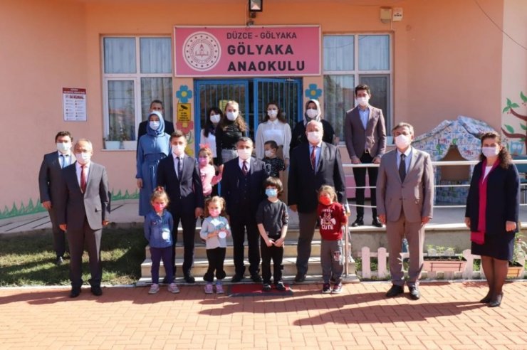 Vali Atay okul ziyaretlerine devam ediyor