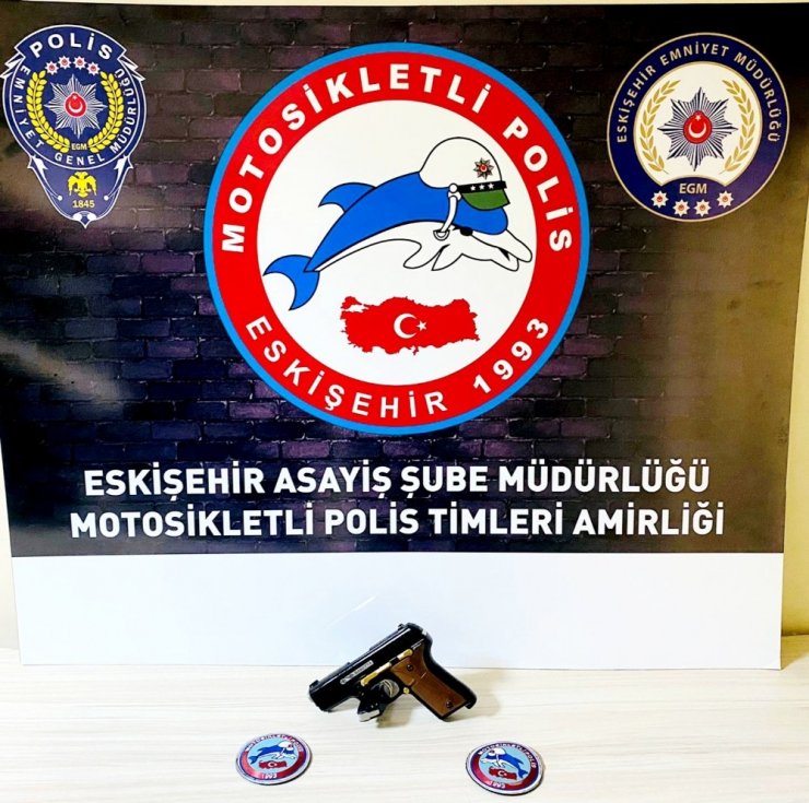 Yunus Timlerinin şüphesi 4 silah ve uyuşturucu maddeyi ortaya çıkardı
