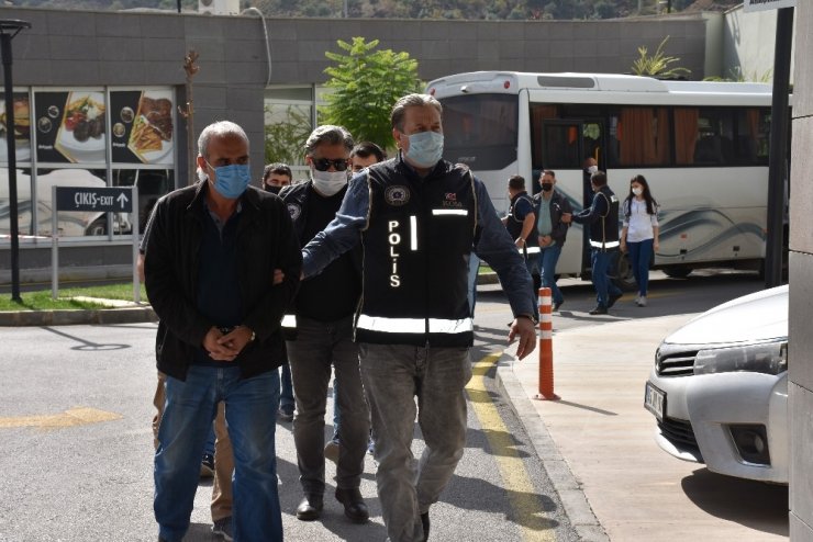 Manisa merkezli ByLock operasyonu: 16 gözaltı
