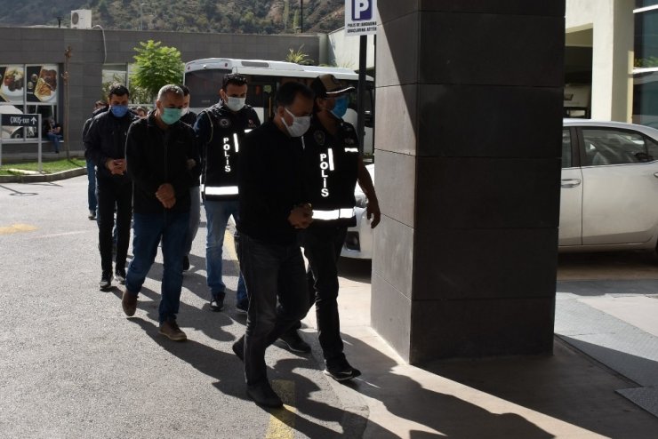 Manisa merkezli ByLock operasyonu: 16 gözaltı