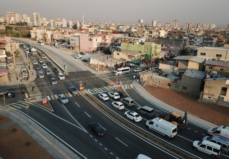 Rıfat Uslu Caddesi duble yol olarak hizmete açıldı