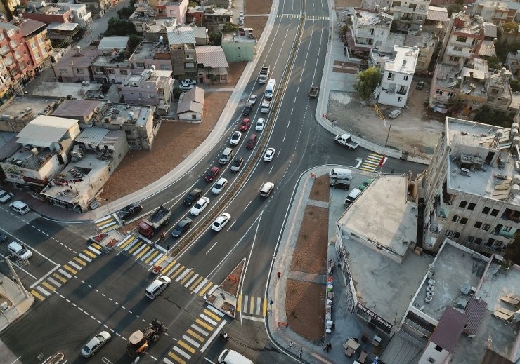 Rıfat Uslu Caddesi duble yol olarak hizmete açıldı