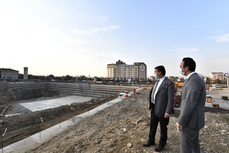 Bursa’nın en büyük meydanı temel için hazır