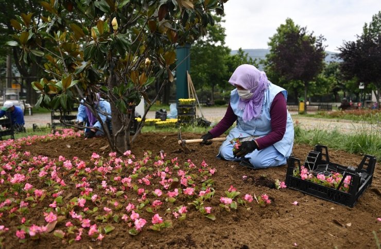 Park ve bahçelerde tedbir üst seviyede