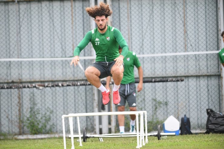 Bursaspor’da kadro dışı kalan isimler de listede yer aldı