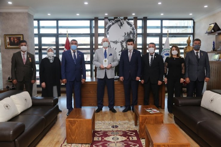 Genel Başkan Işık, “Şehit aileleri ve gaziler olarak Başkan Kurt’u destekliyoruz”