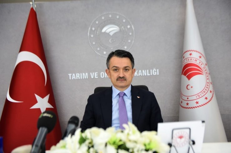 Bakan Pakdemirli: "Türkiye’nin ilk elektrikli traktörü seri üretime hazır hale geldi"