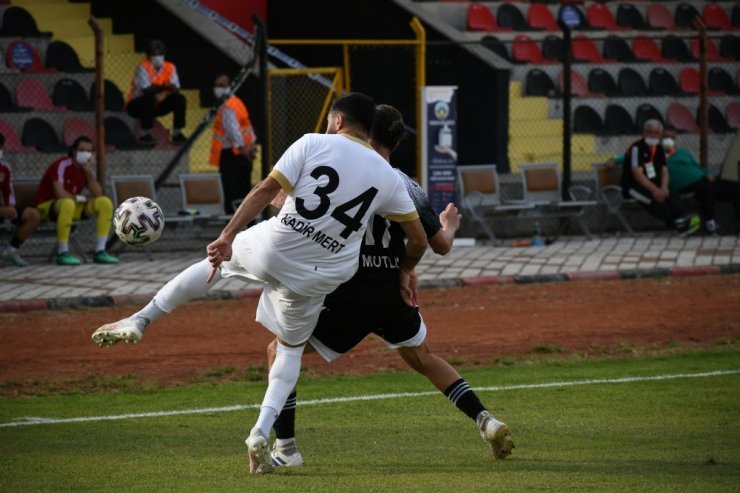 TFF 2. Lig: Turgutluspor: 1 - Bayburt Özel İdare Spor: 0