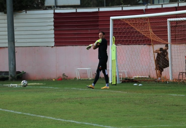 4 maçtır gol yemeyen Goran Karacic: “Bunun için çok çalıştım”