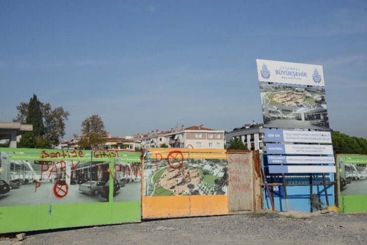 Tuzla Belediye Başkanı Dr. Şadi Yazıcı; “Tuzla Sahili’nde bulunan otopark 18 ay oldu bitmedi”