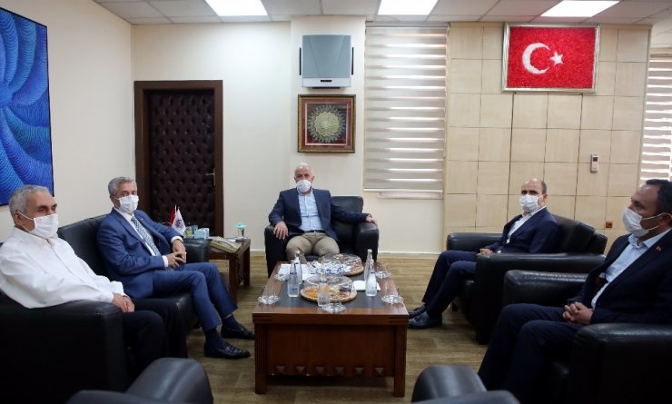 Şahinbey Belediye Başkanı Tahmazoğlu, Başkan Gültak ile buluştu
