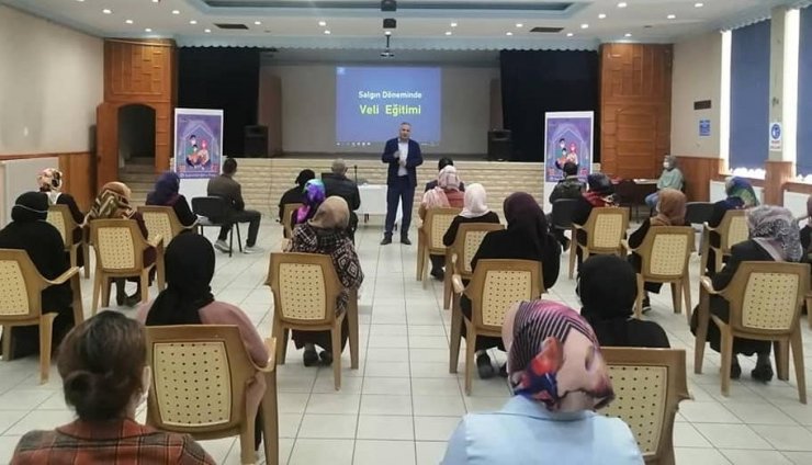 Bayburt İl Milli Eğitim Müdürlüğü’nden “Salgın Döneminde Veli Eğitimi”