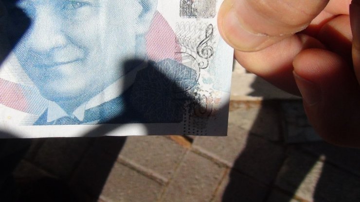 Bu para diğerlerinden çok farklı