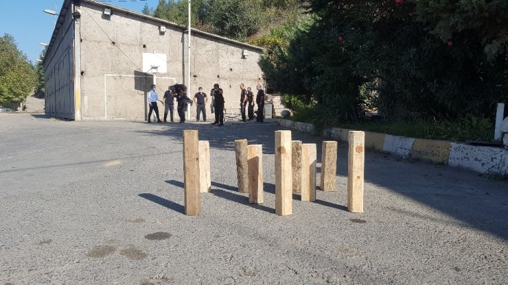 Bu da itfaiyecilerin hortum bowlingi