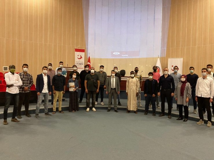 İl Göç İdaresi yabancı öğrencilerle buluştu