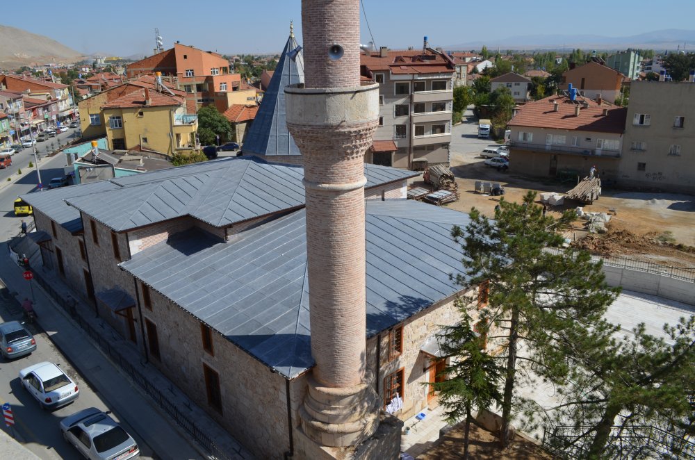 Konya'da restorasyonu 7 yıldır devam eden Çukur Camii ibadete açılıyor