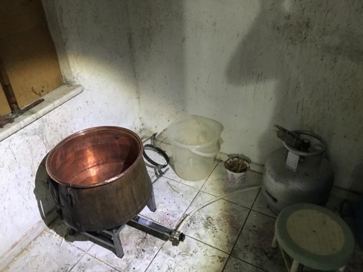 Manisa’da sahte içki operasyonu