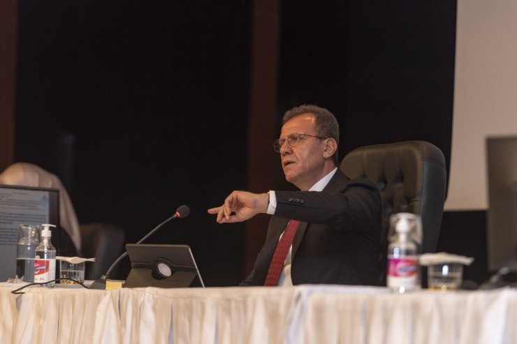 Seçer: "Parmak sayısına göre demokrasi olmaz"