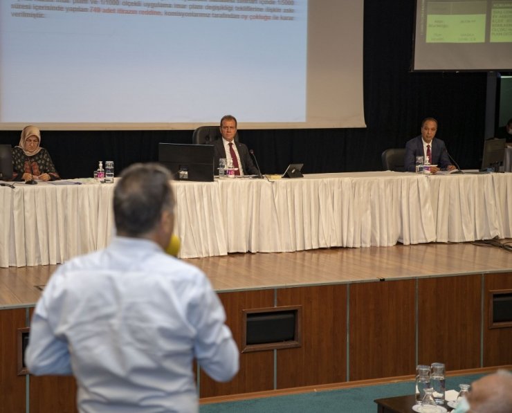 Seçer: "Parmak sayısına göre demokrasi olmaz"