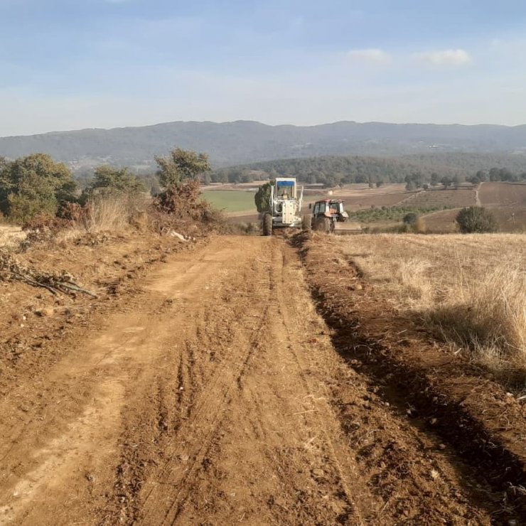 Pazaryeri’nden yağmurlar başlamadan tarla ve arazi yolları bitecek