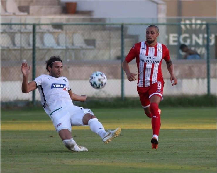 Antalyaspor’da Sidney Sam ve Naldo’ya ilk 11’de görev