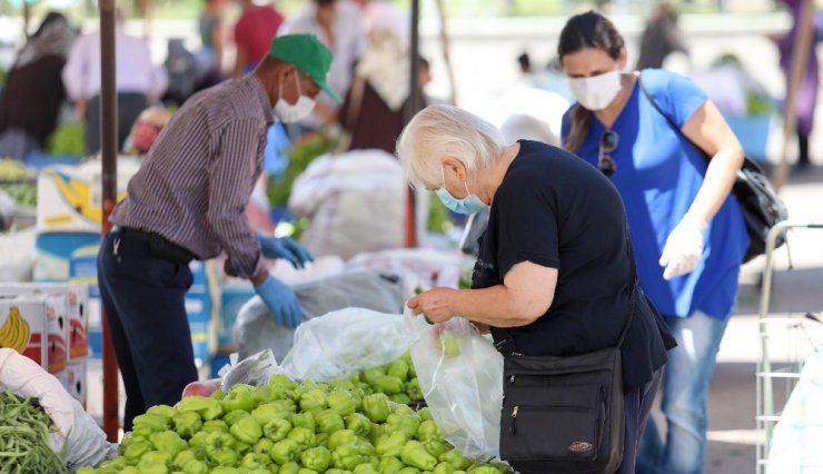 Sincan’da köylü pazarlarına yoğun ilgi