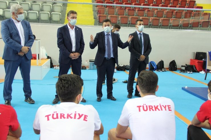 Trampolin Cimnastik Milli Takımları Mersin’de kampa girdi