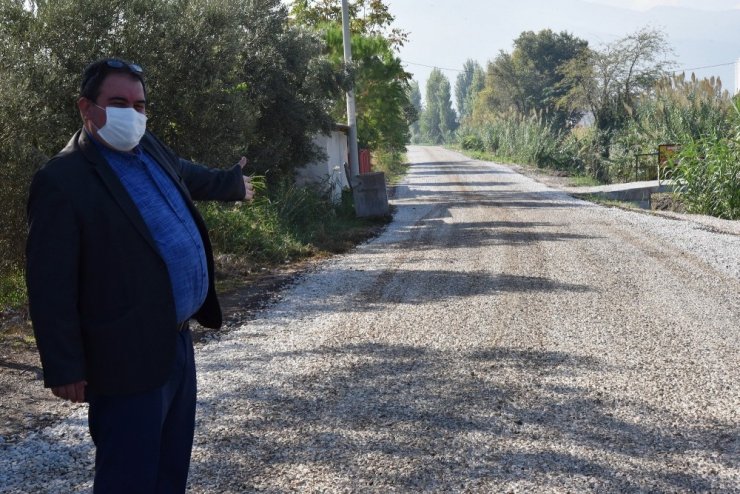 Yunusemre’nin 2 mahallesinde yol çalışması