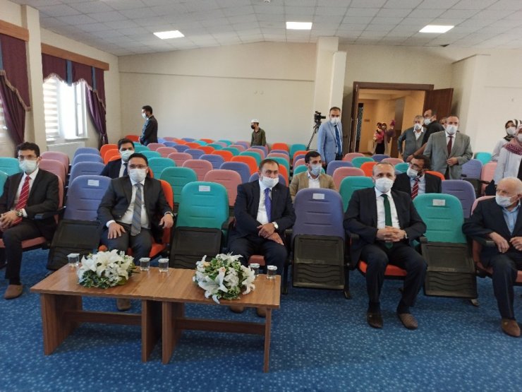 Emine Erdoğan İlim ve Kültür Merkezinde devir teslim töreni