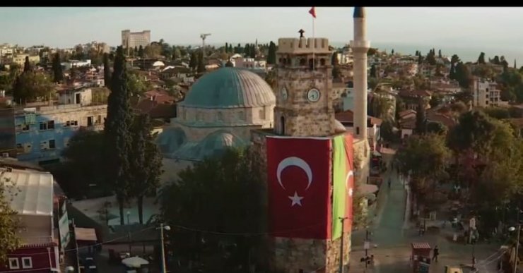 Antalya’da polisten Azerbaycan’a klipli destek