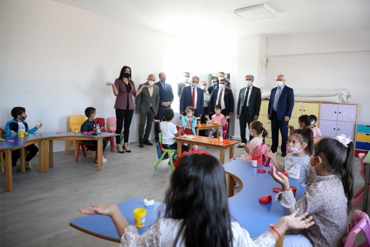 Başkan Yalçın’dan Başakpınar’da eğitime bir katkı daha