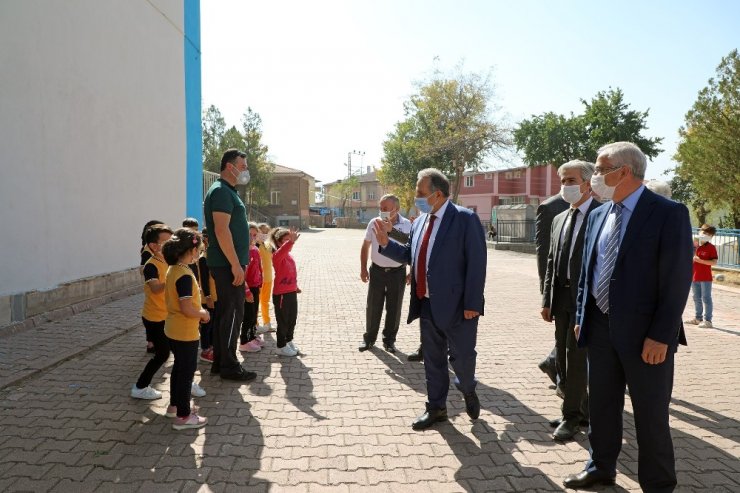 Başkan Yalçın’dan Başakpınar’da eğitime bir katkı daha