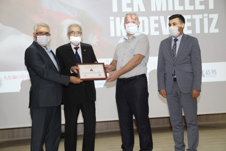 Güder, muhtarlar gününü kutladı