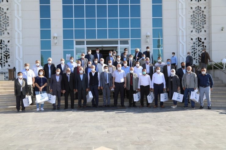 Güder, muhtarlar gününü kutladı