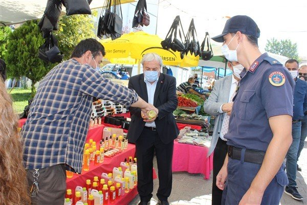 Osmaneli’de semt pazarında Covid-19 denetimi