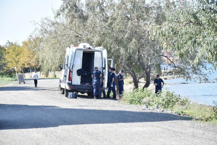 Çanakkale’de denize düşen balıkçı boğuldu