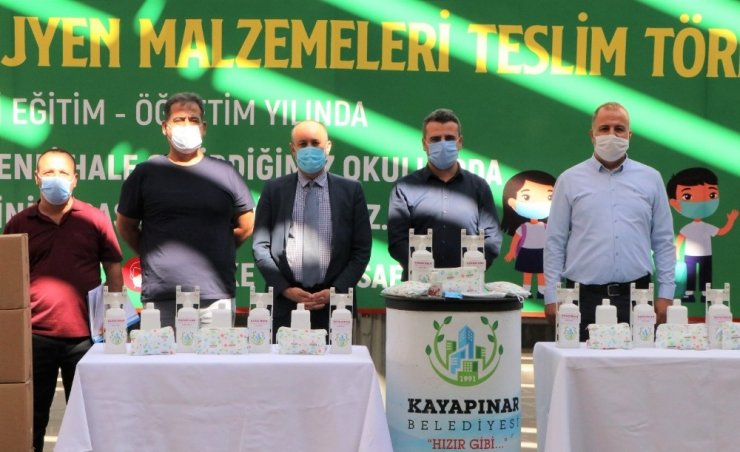 Kayapınar Belediyesi okullara 20 bin adet hijyen malzemesi dağıtacak